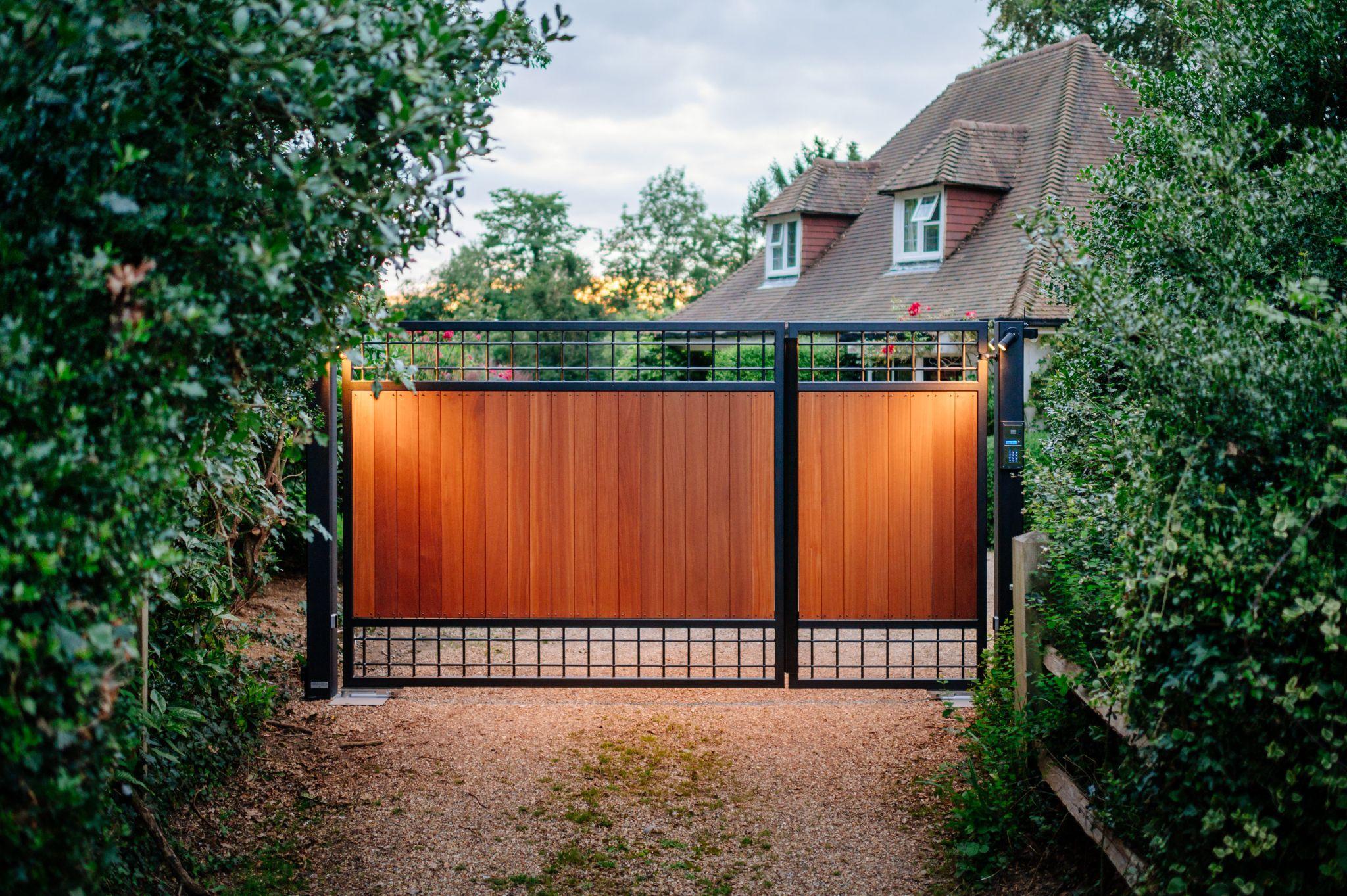 Storrington electric gates — made to measure, installed in Sussex